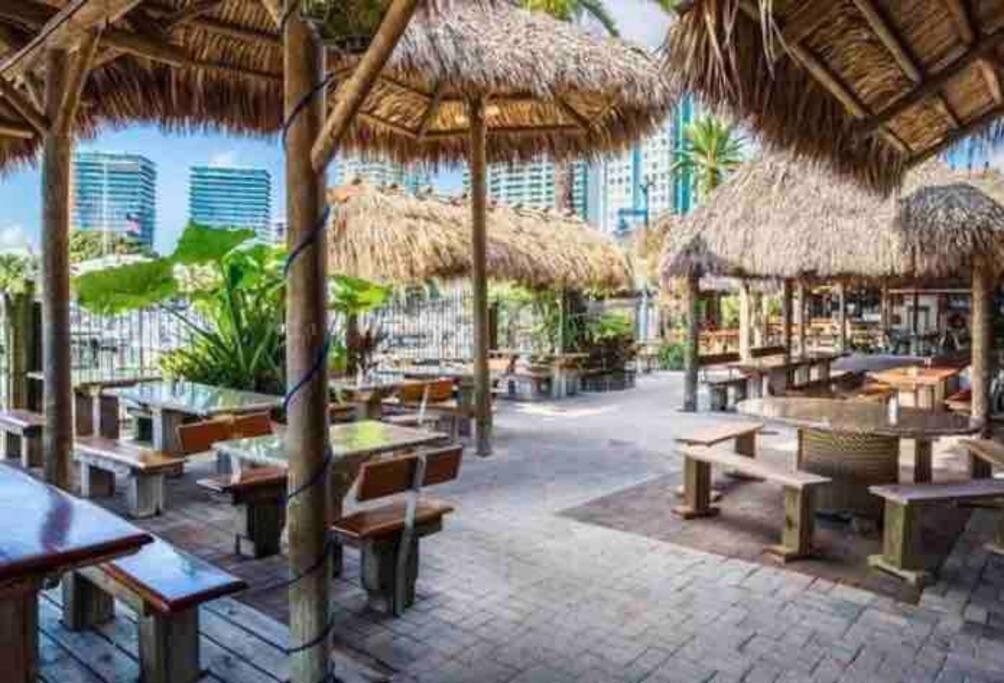 Groveo6 10 Minutes From The Appartamento Miami